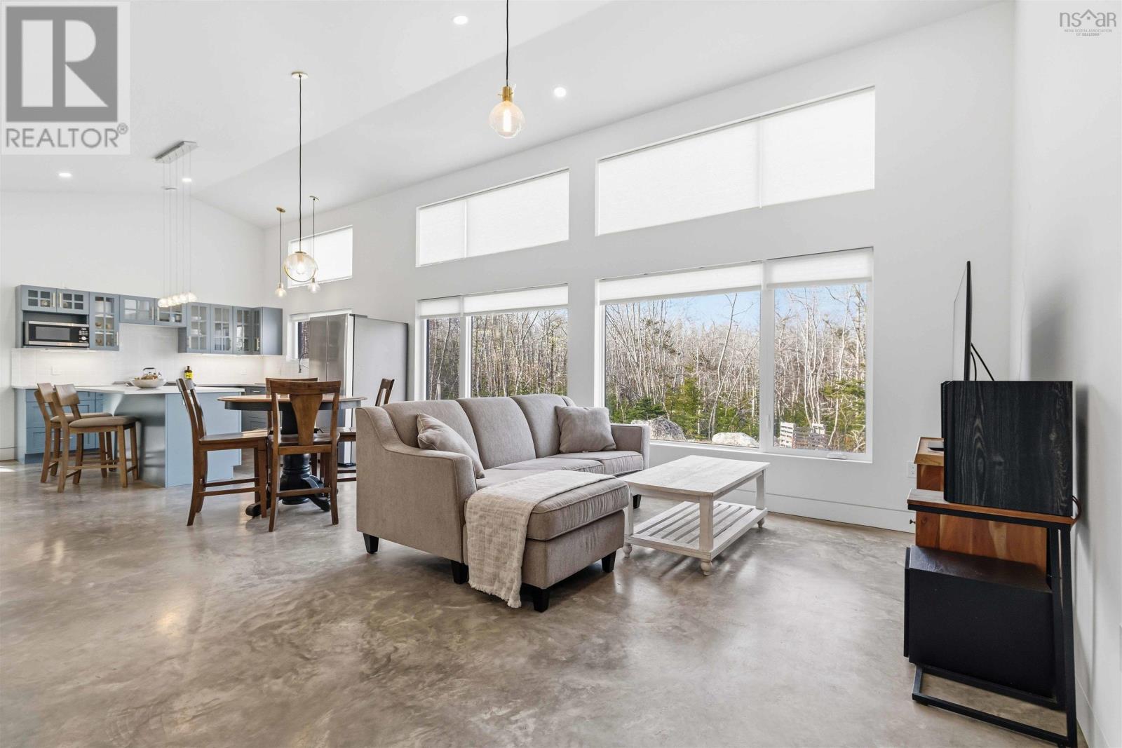 Property 8 of 50 of 87 Golden Horizon Drive