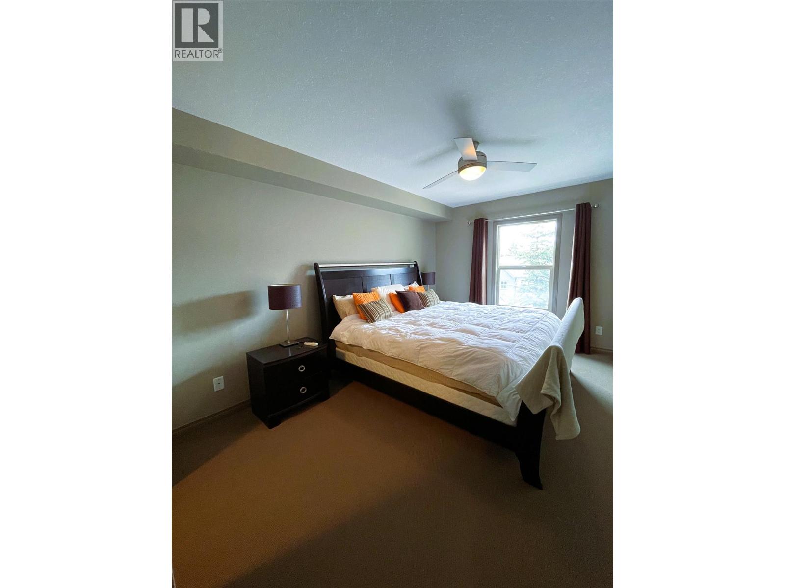 407 4884 Stanley Street, Radium Hot Springs