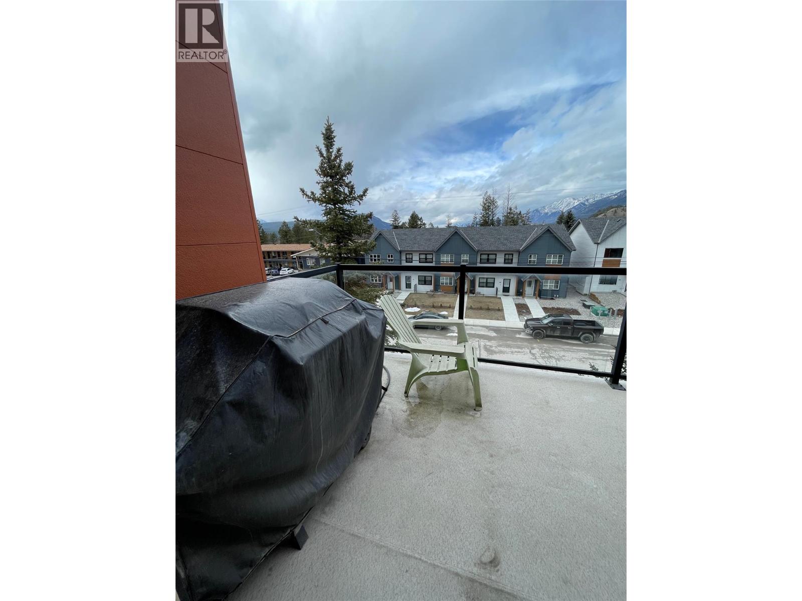 407 4884 Stanley Street, Radium Hot Springs