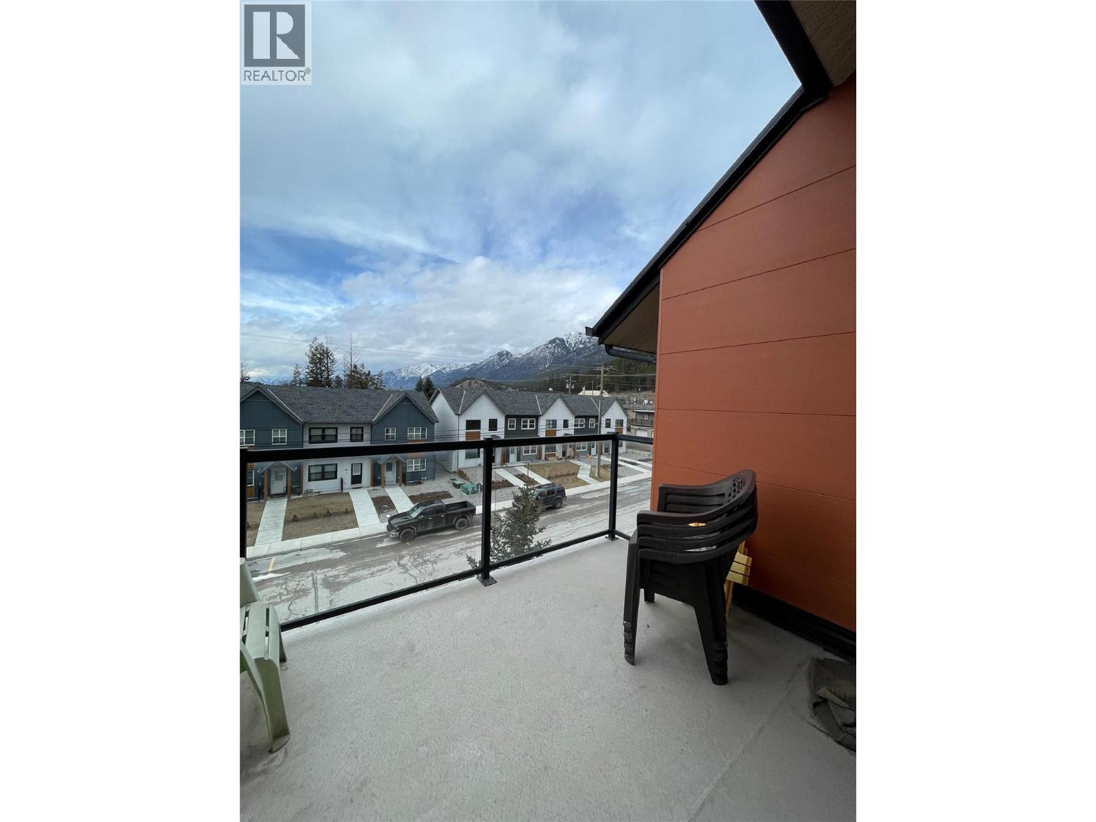 407 4884 Stanley Street, Radium Hot Springs