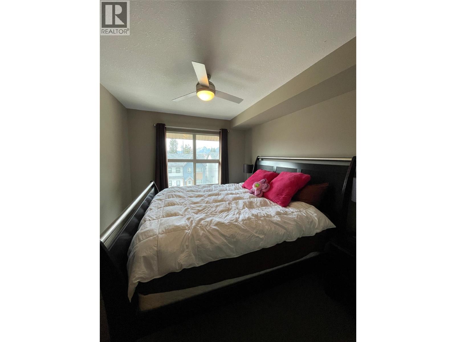 407 4884 Stanley Street, Radium Hot Springs