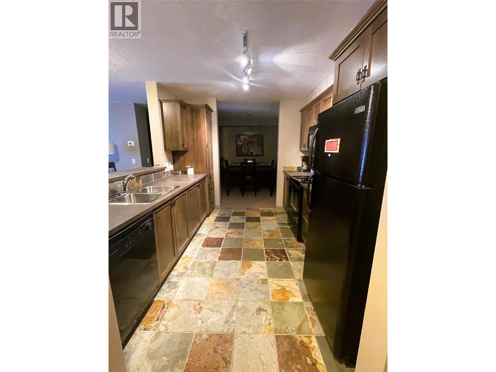 407 4884 Stanley Street, Radium Hot Springs