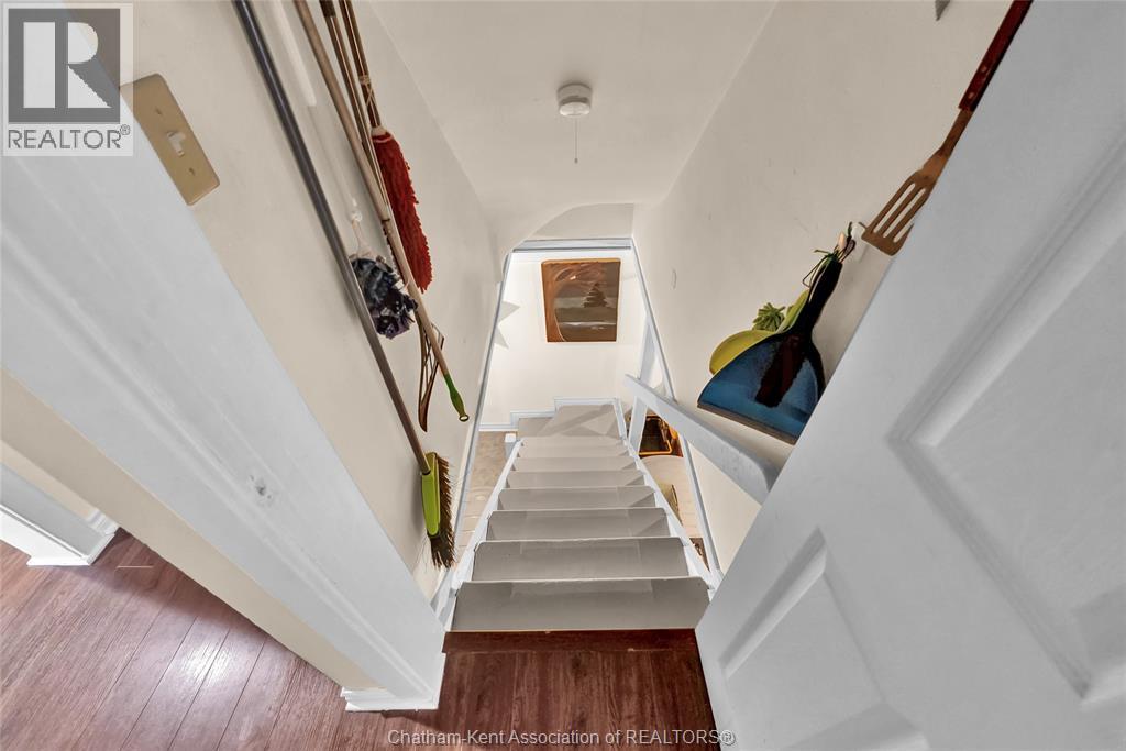 99 Dunn AVENUE — photo 29