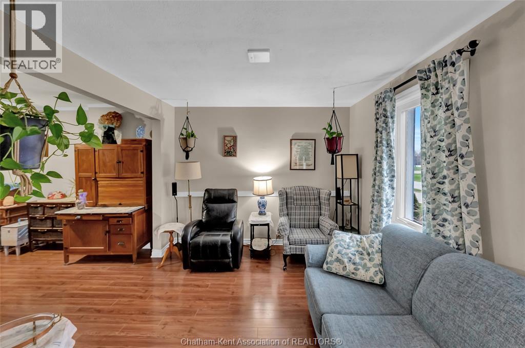 99 Dunn AVENUE - 11