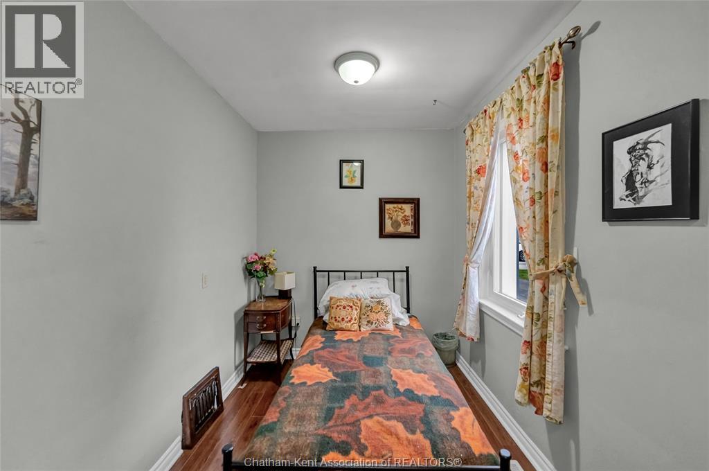 99 Dunn AVENUE - 19