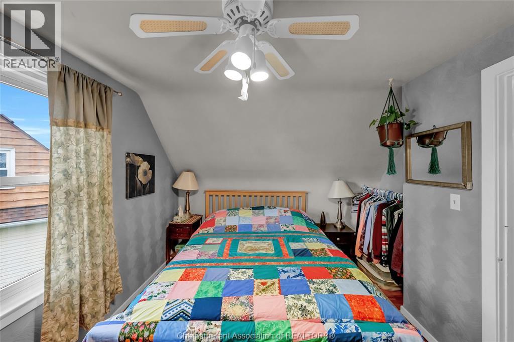 99 Dunn AVENUE — photo 26