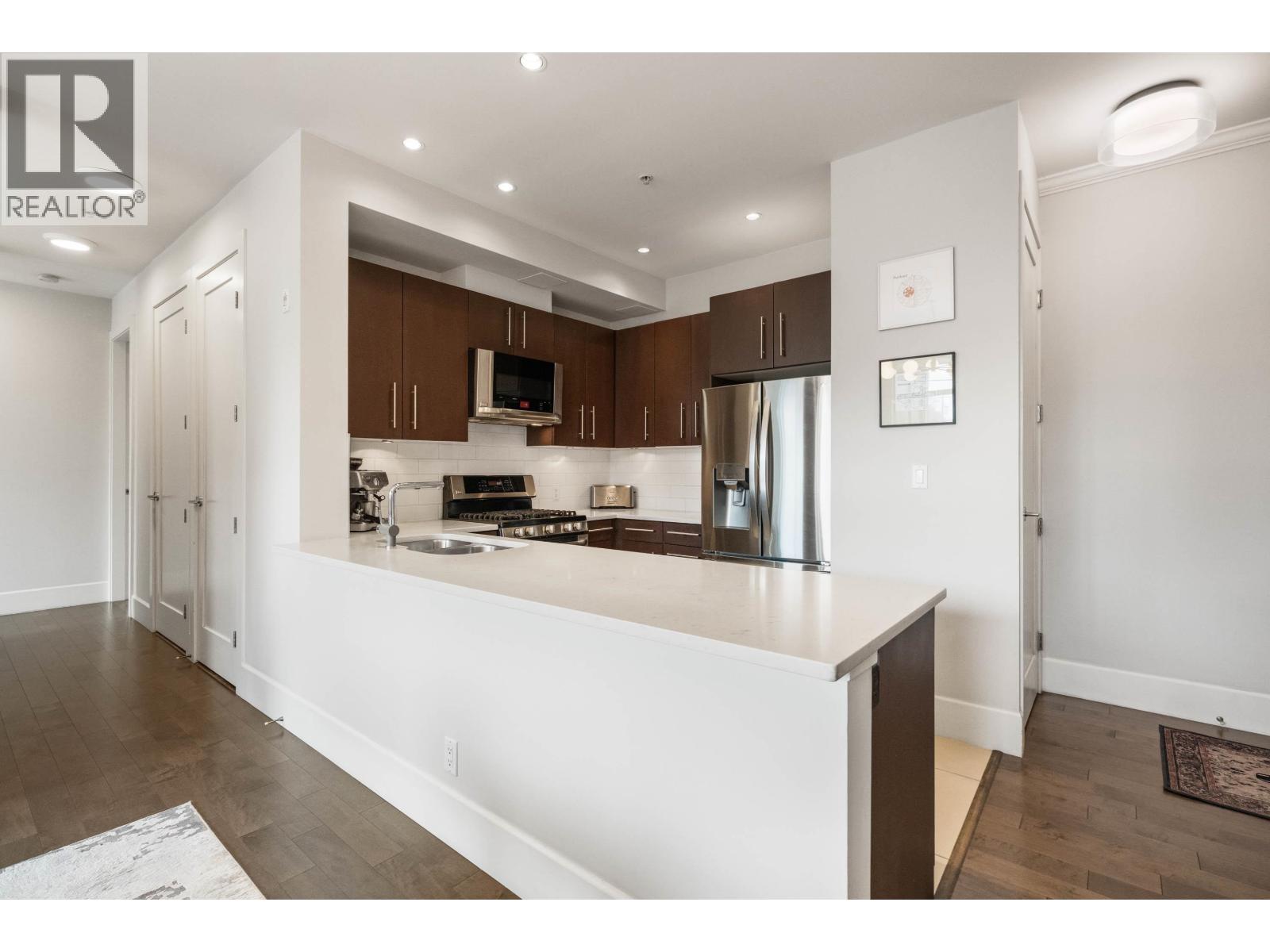 204 2108 W 12TH AVENUE, Vancouver