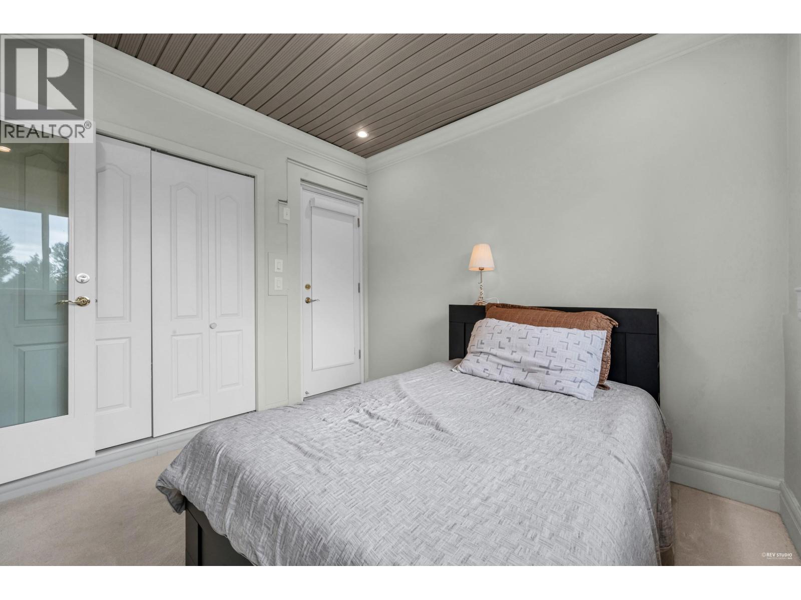 3601 LYNNDALE CRESCENT, Burnaby