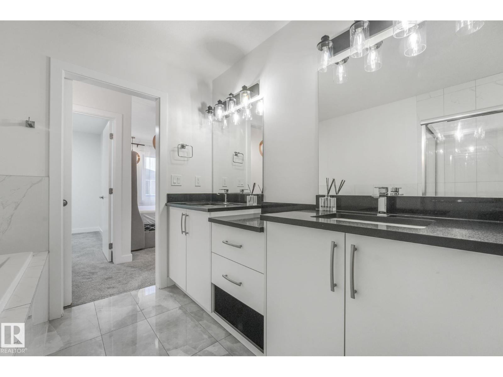 5741 KOOTOOK WY SW, Edmonton