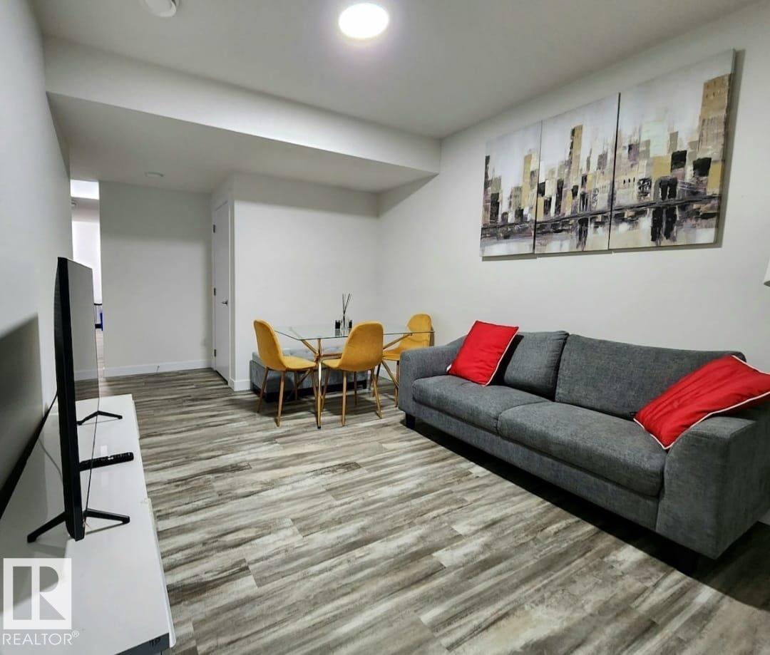 5741 KOOTOOK WY SW, Edmonton