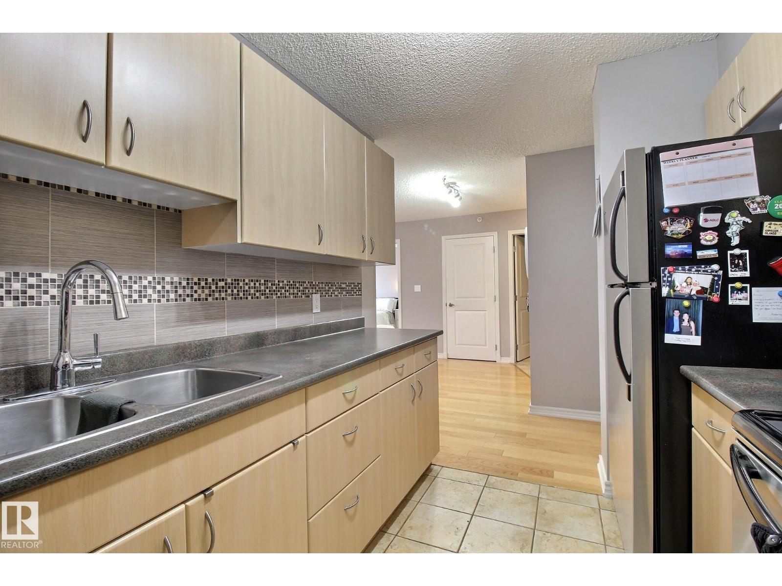 #803 10180 104 ST NW, Edmonton