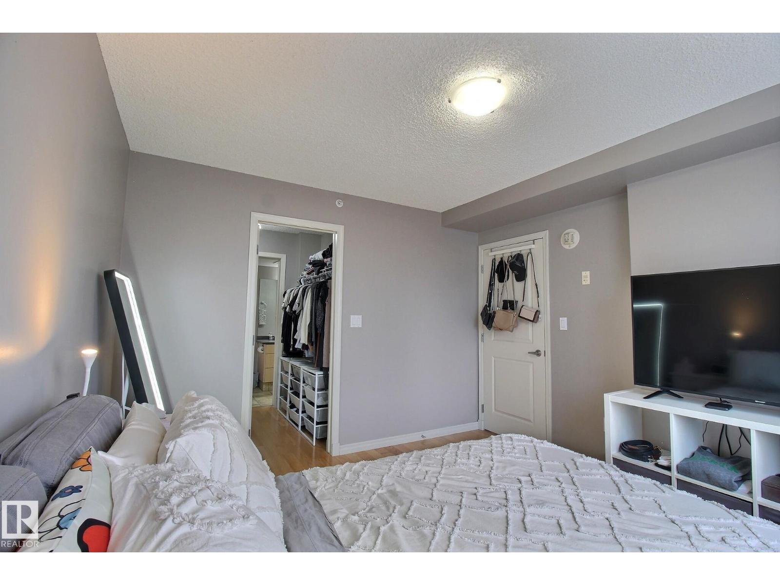 #803 10180 104 ST NW, Edmonton