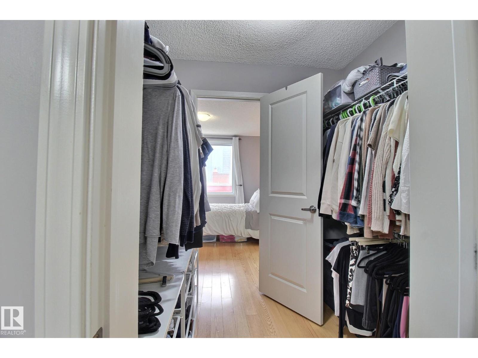 #803 10180 104 ST NW, Edmonton