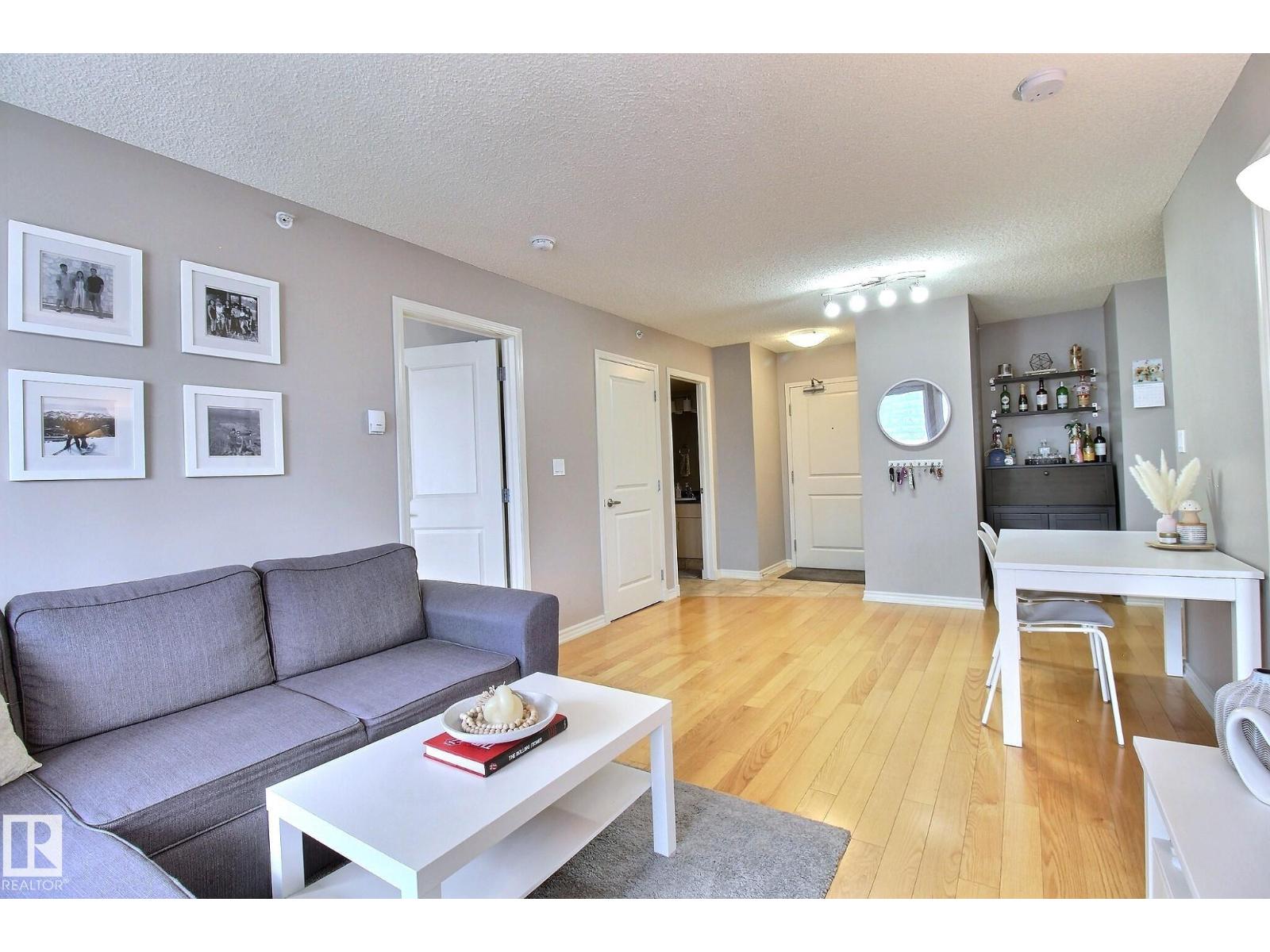 #803 10180 104 ST NW, Edmonton