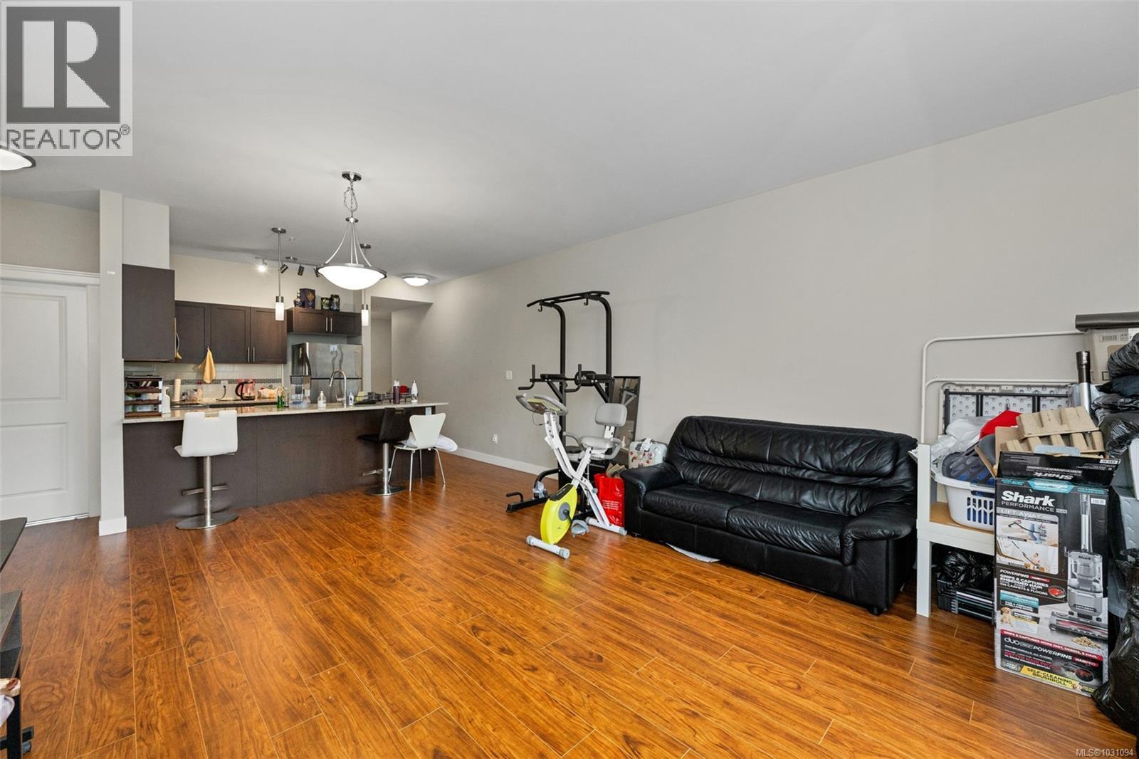 #203 844 GOLDSTREAM AVE - 13