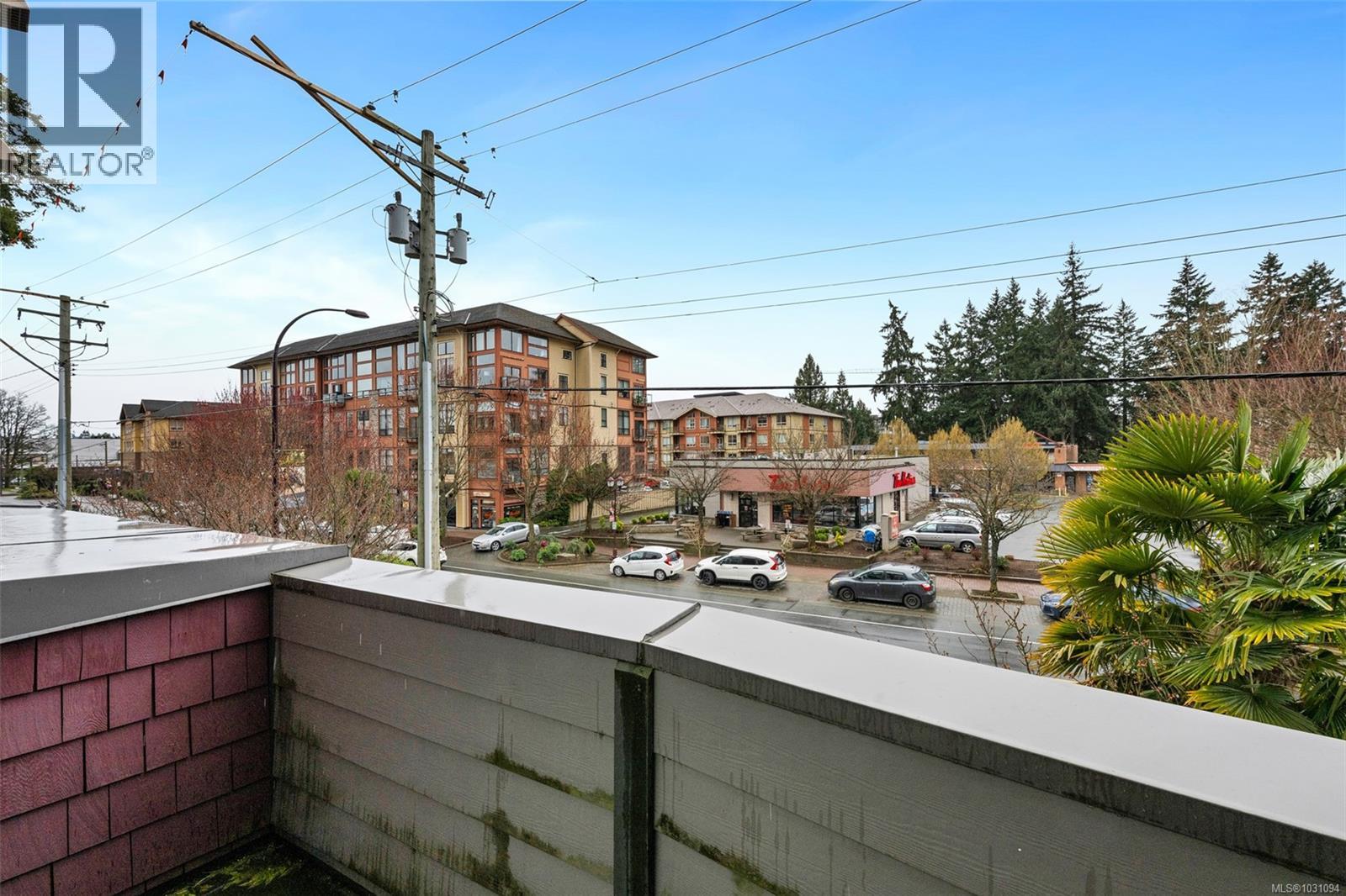 #203 844 GOLDSTREAM AVE - 16