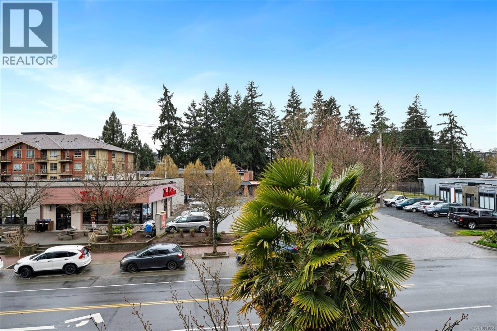 #203 844 GOLDSTREAM AVE - 17