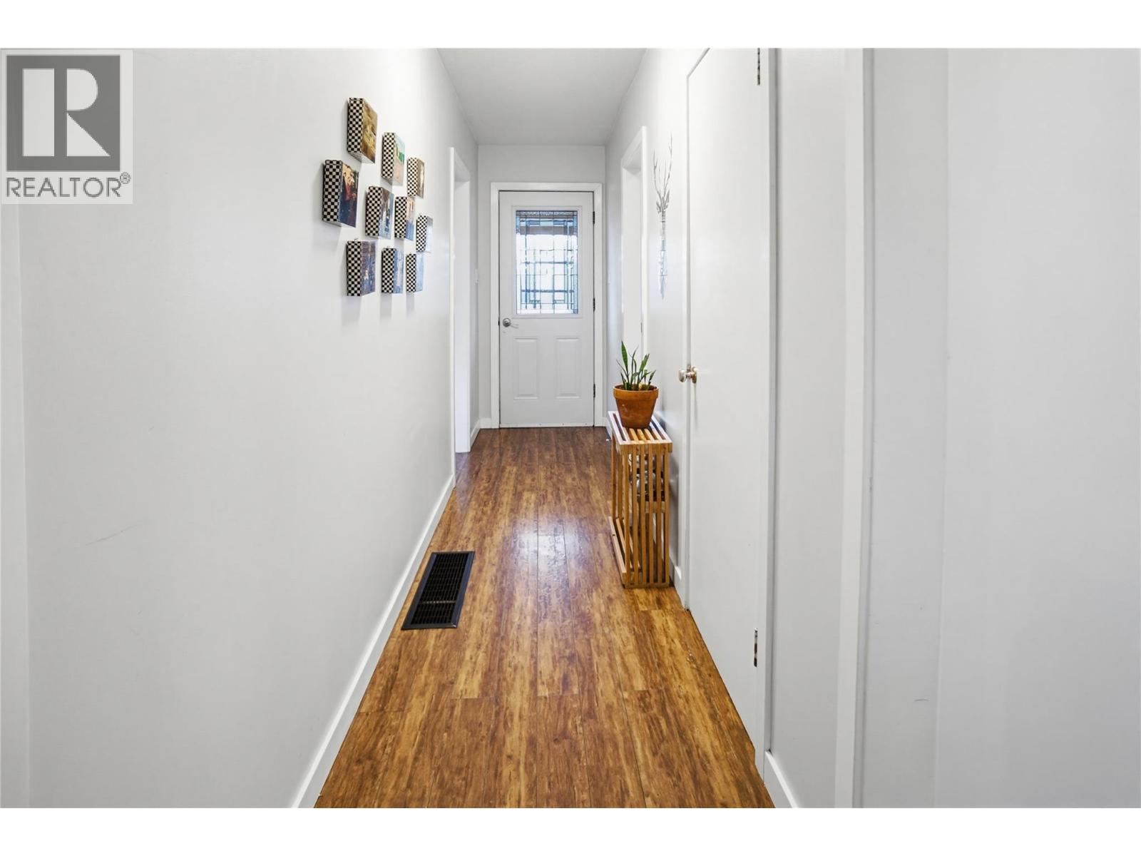 2811 BANK Road - 11