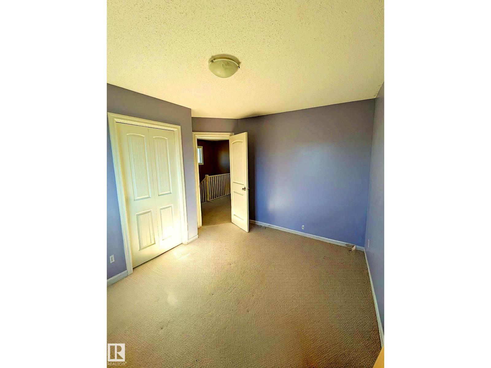 3927 160 AV NW, Edmonton