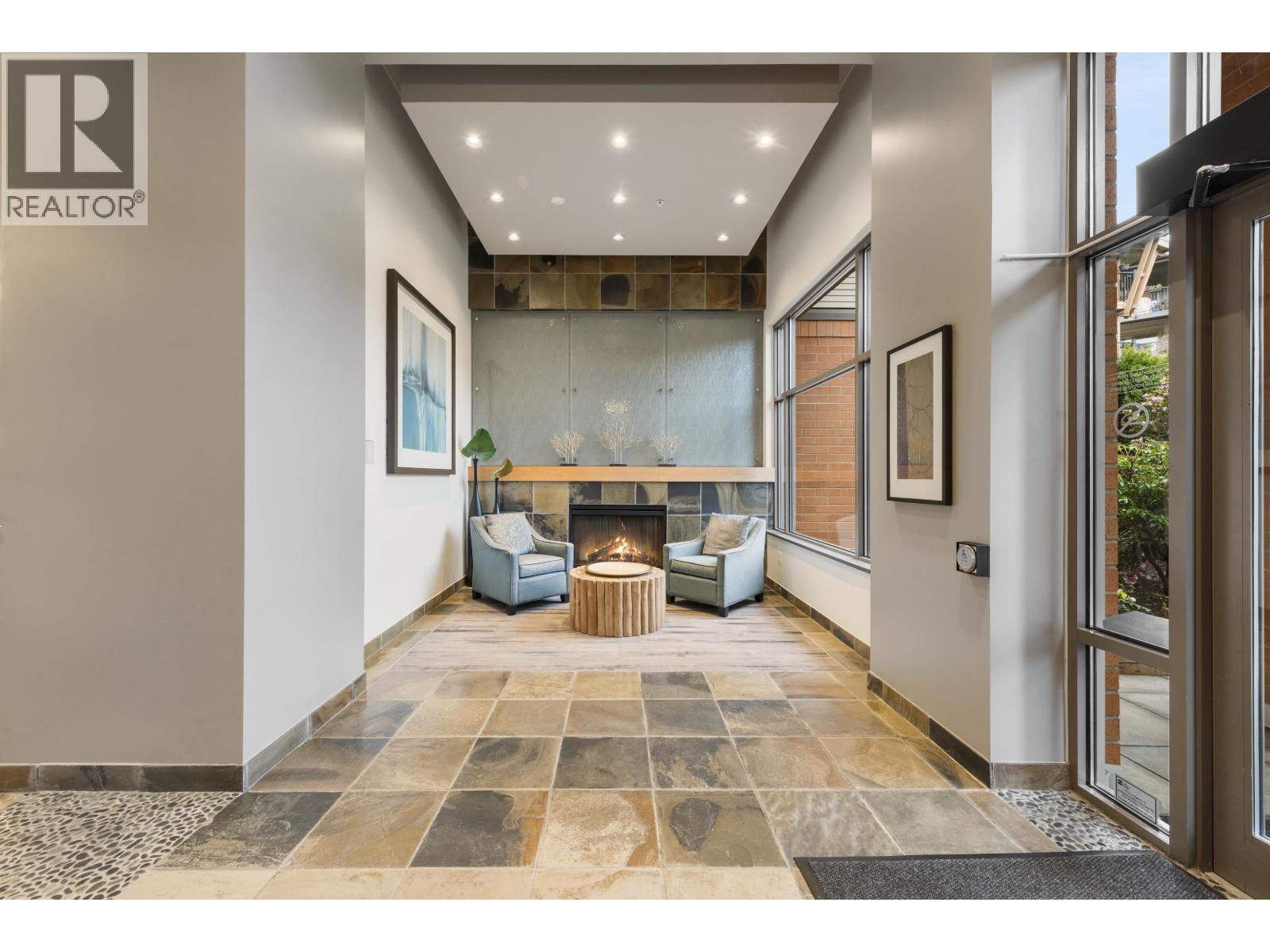 401 300 KLAHANIE DRIVE, Port Moody