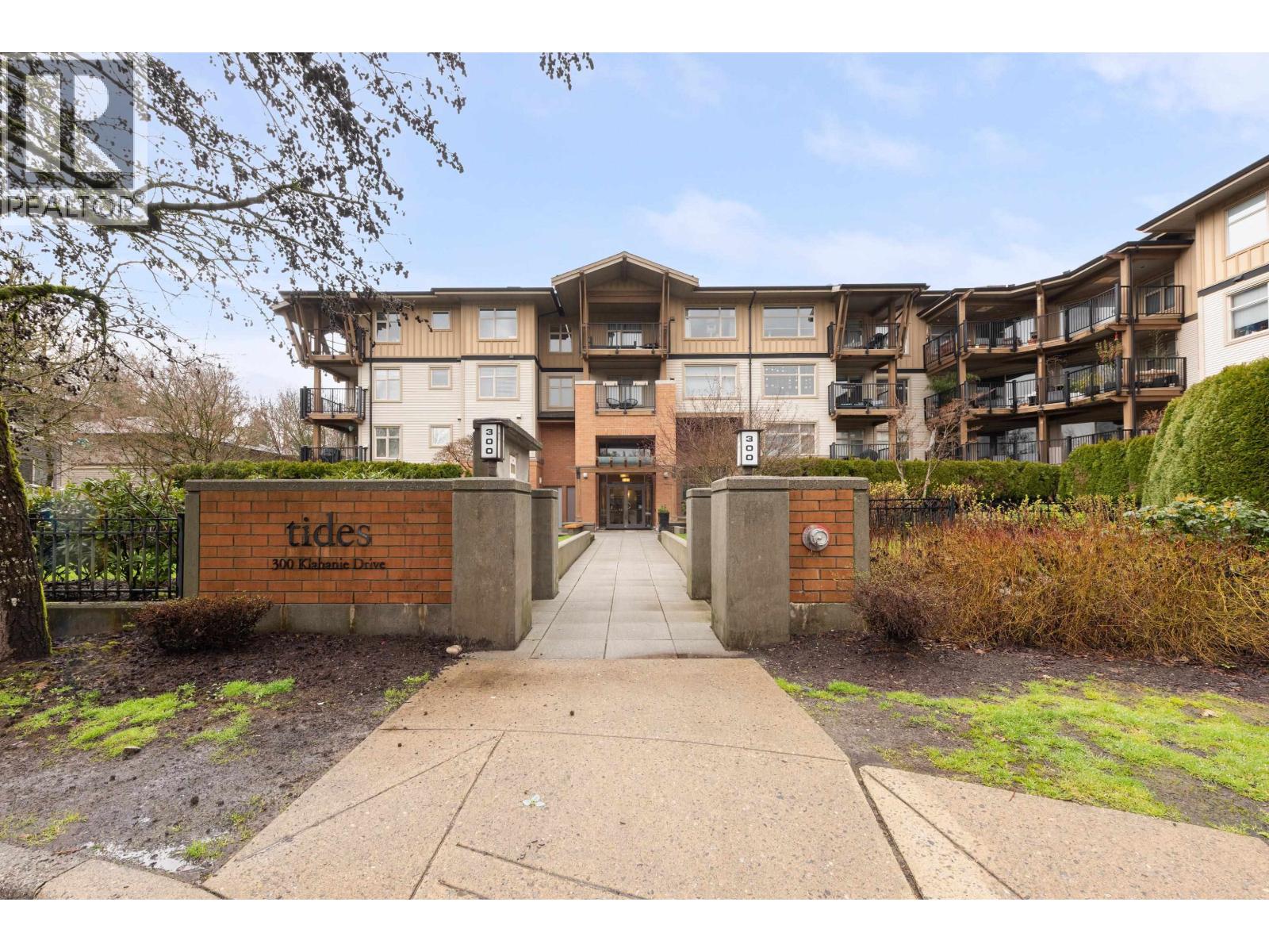 401 300 KLAHANIE DRIVE, Port Moody