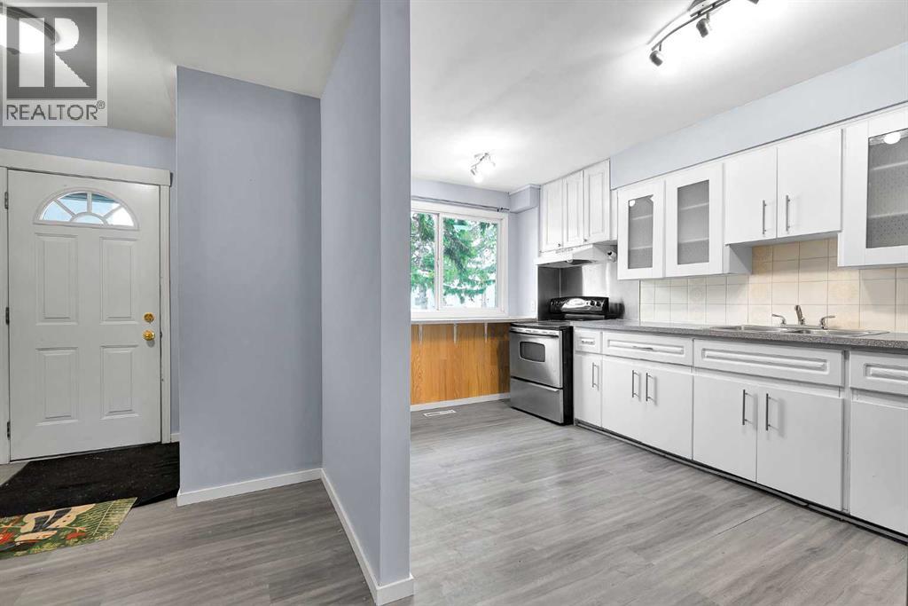 #156 2211 19 STREET NE - 10