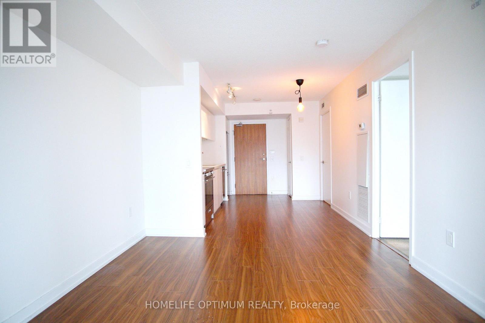 812 - 75 QUEENS WHARF ROAD