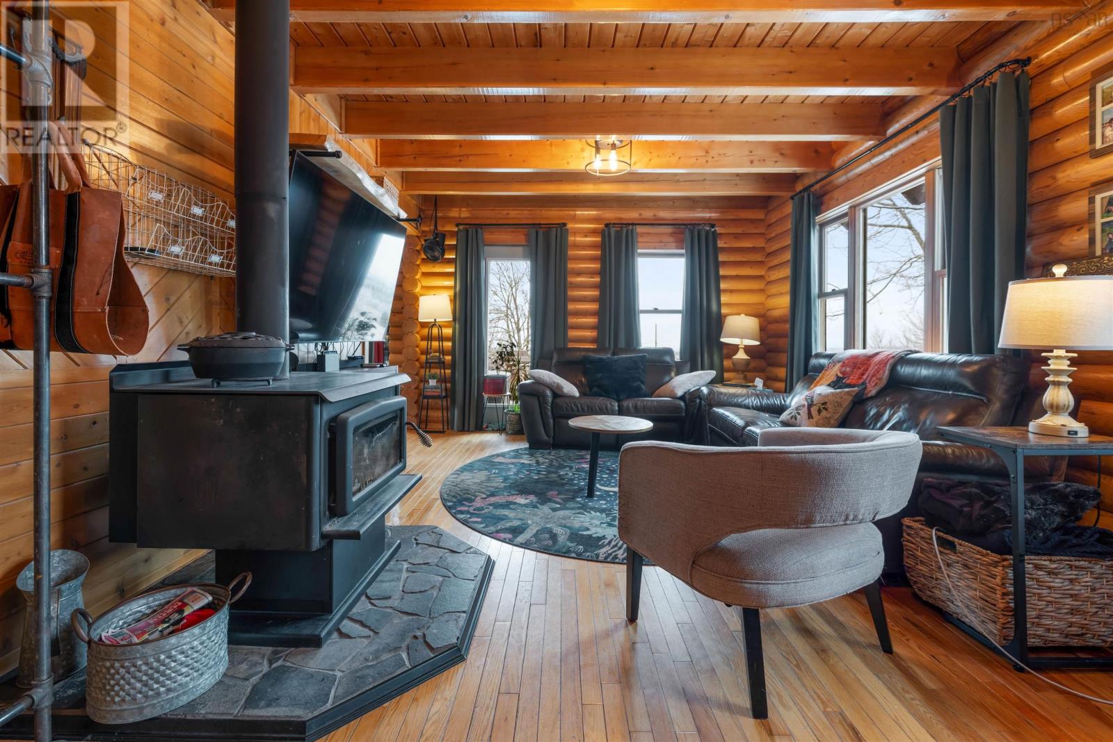 Property 18 of 49 of 1197 Mount Pleasant Road