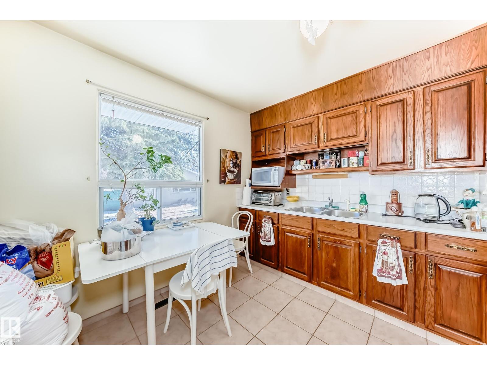 12237 135 ST NW, Edmonton