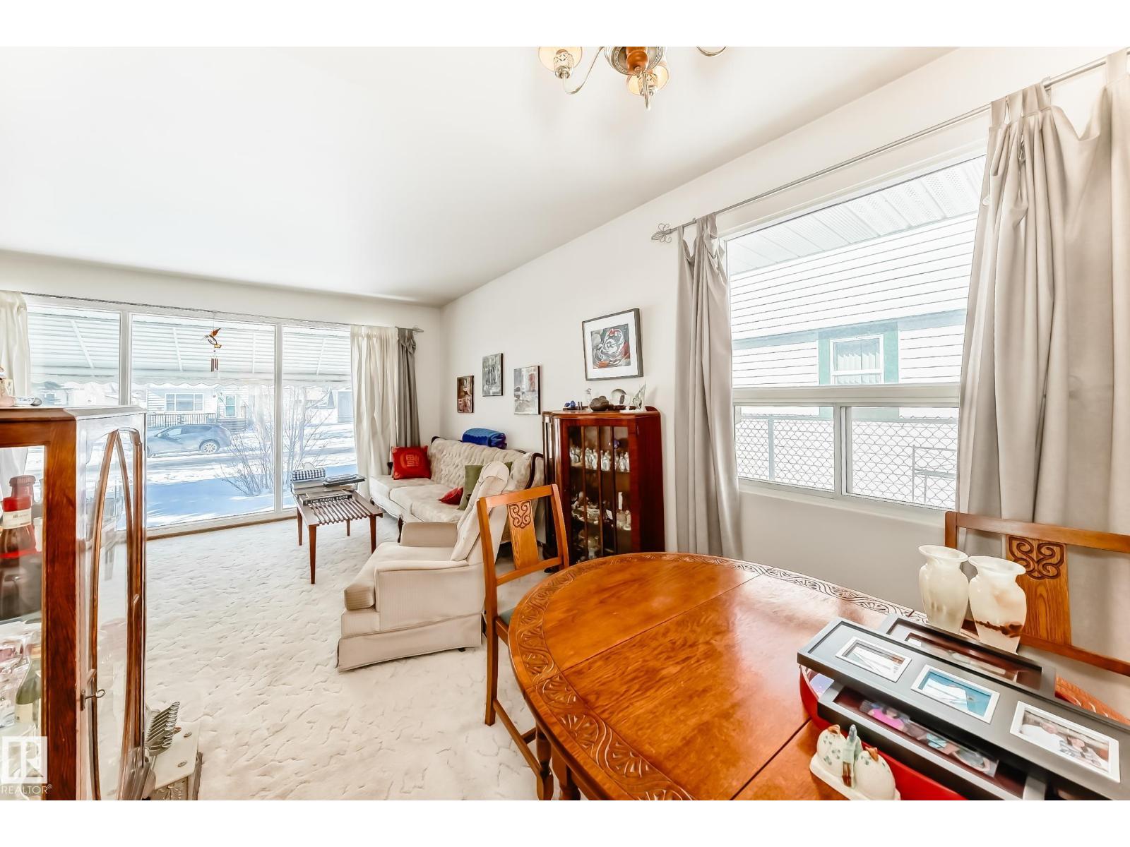 12237 135 ST NW, Edmonton