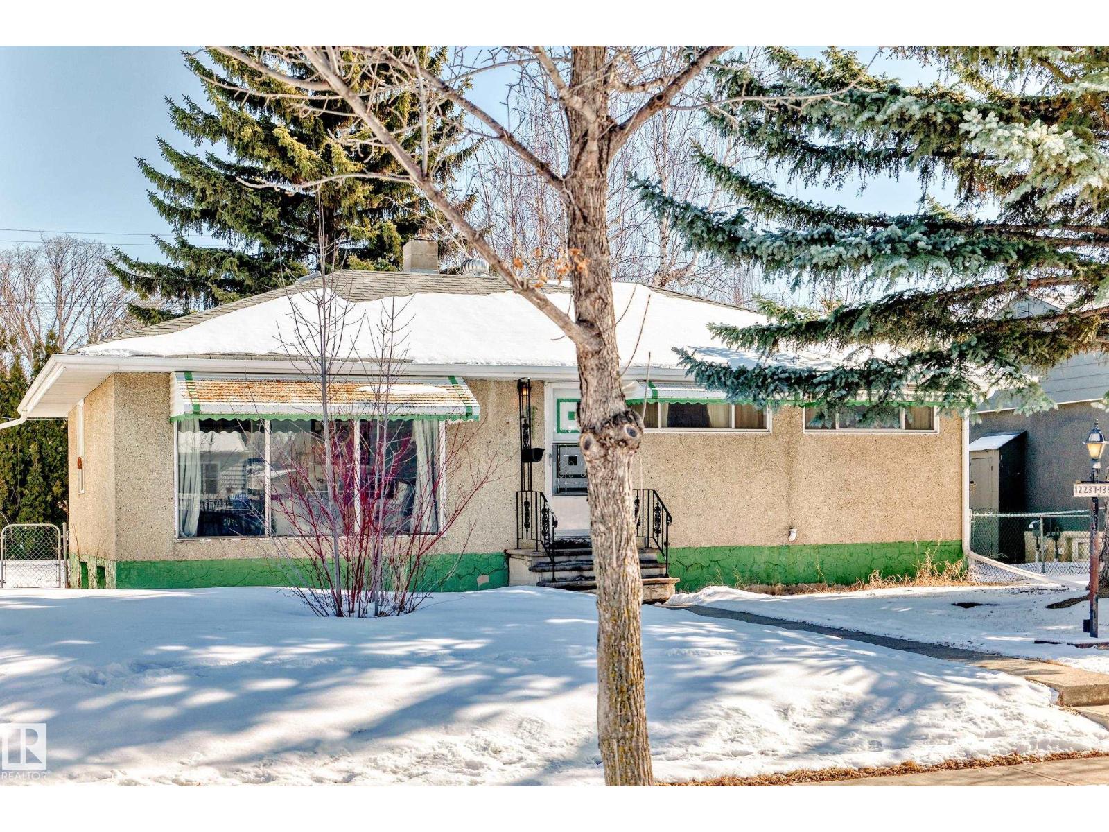 12237 135 ST NW, Edmonton