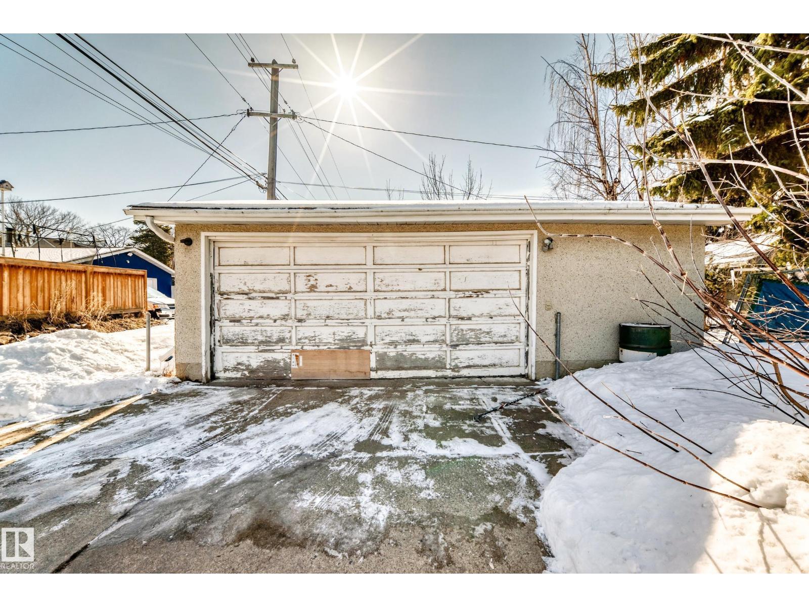12237 135 ST NW, Edmonton