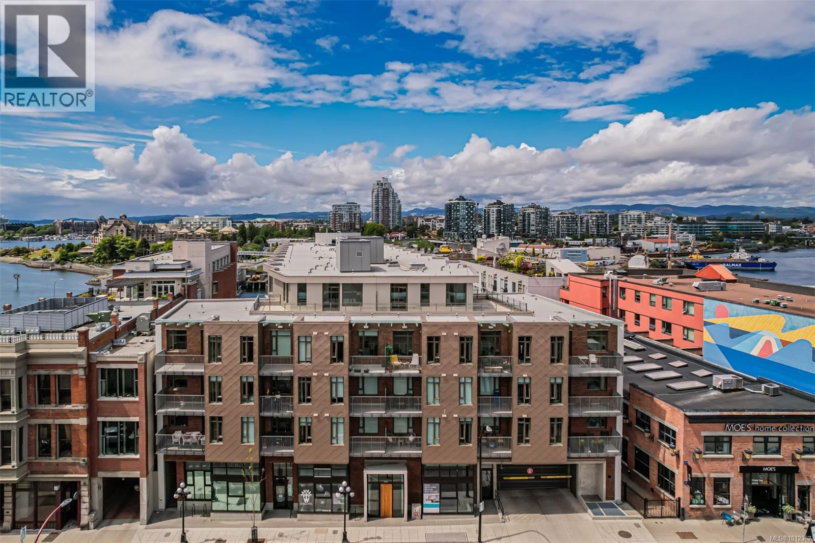 #715 1628 STORE ST - 45