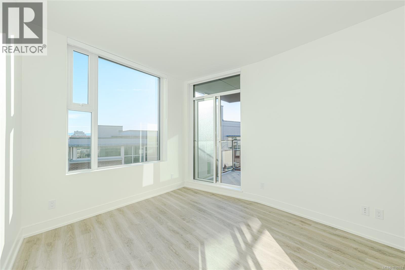 904 1628 Store Street, Victoria