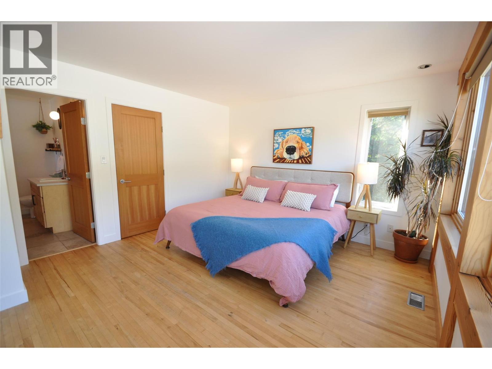 1211 FRONT STREET - 22