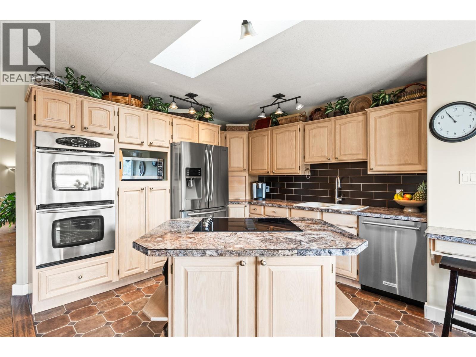 130 OVERLOOK PLACE - 19