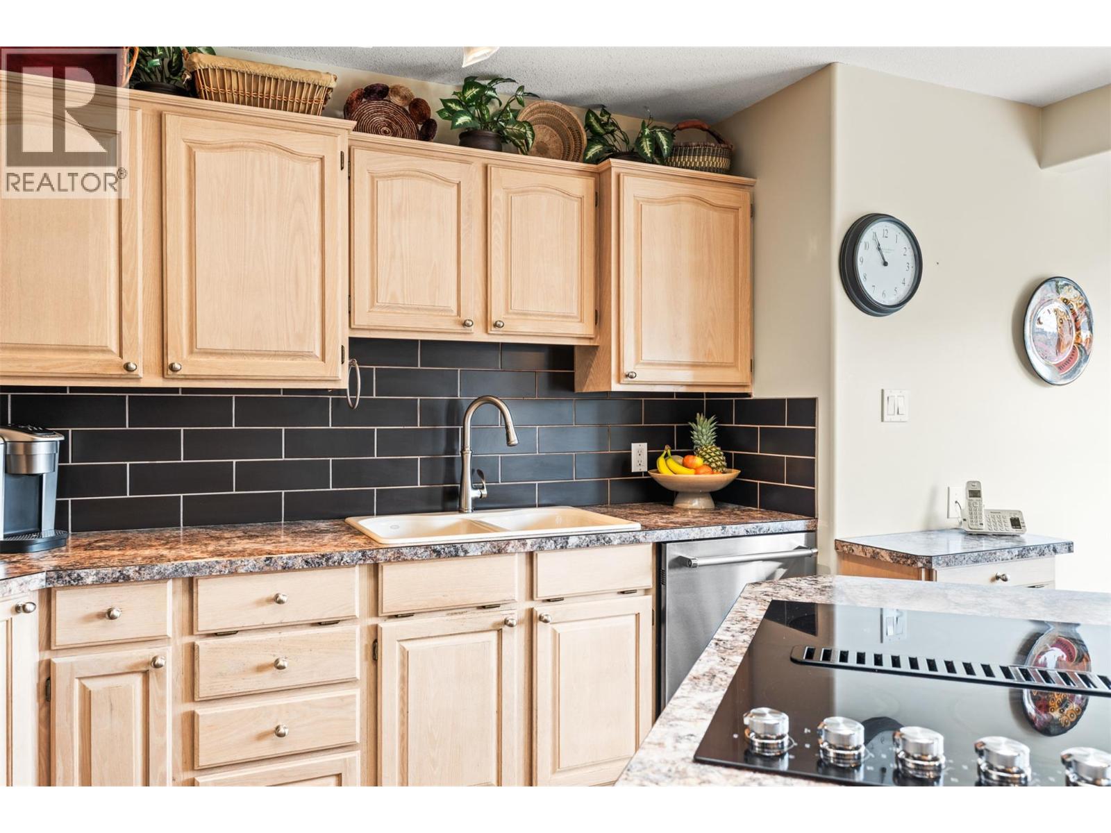 130 OVERLOOK PLACE - 20