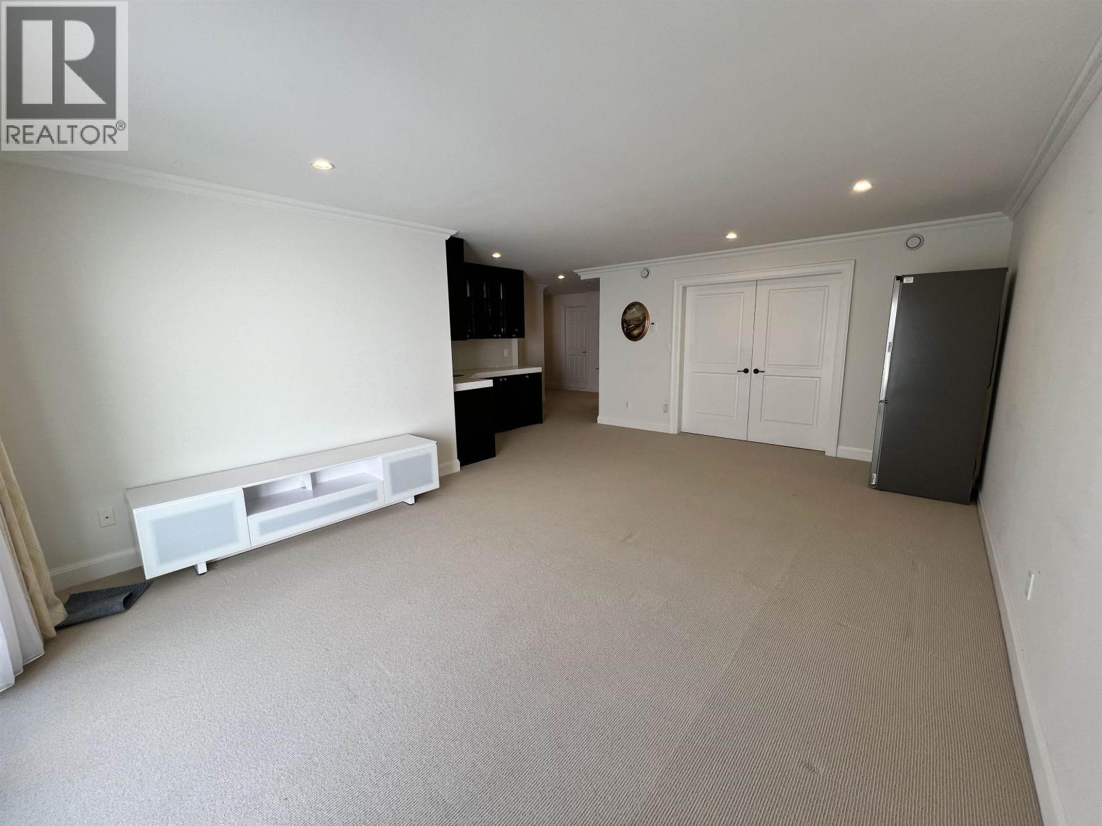 Basement Suite 2054 WESTERN PARKWAY