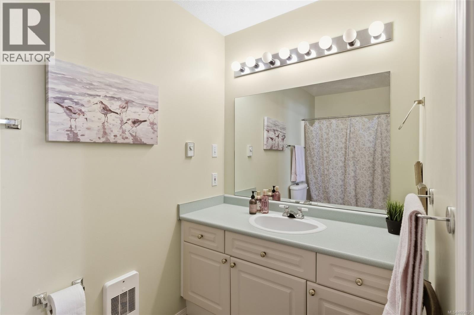 602 265 Mills St, Parksville