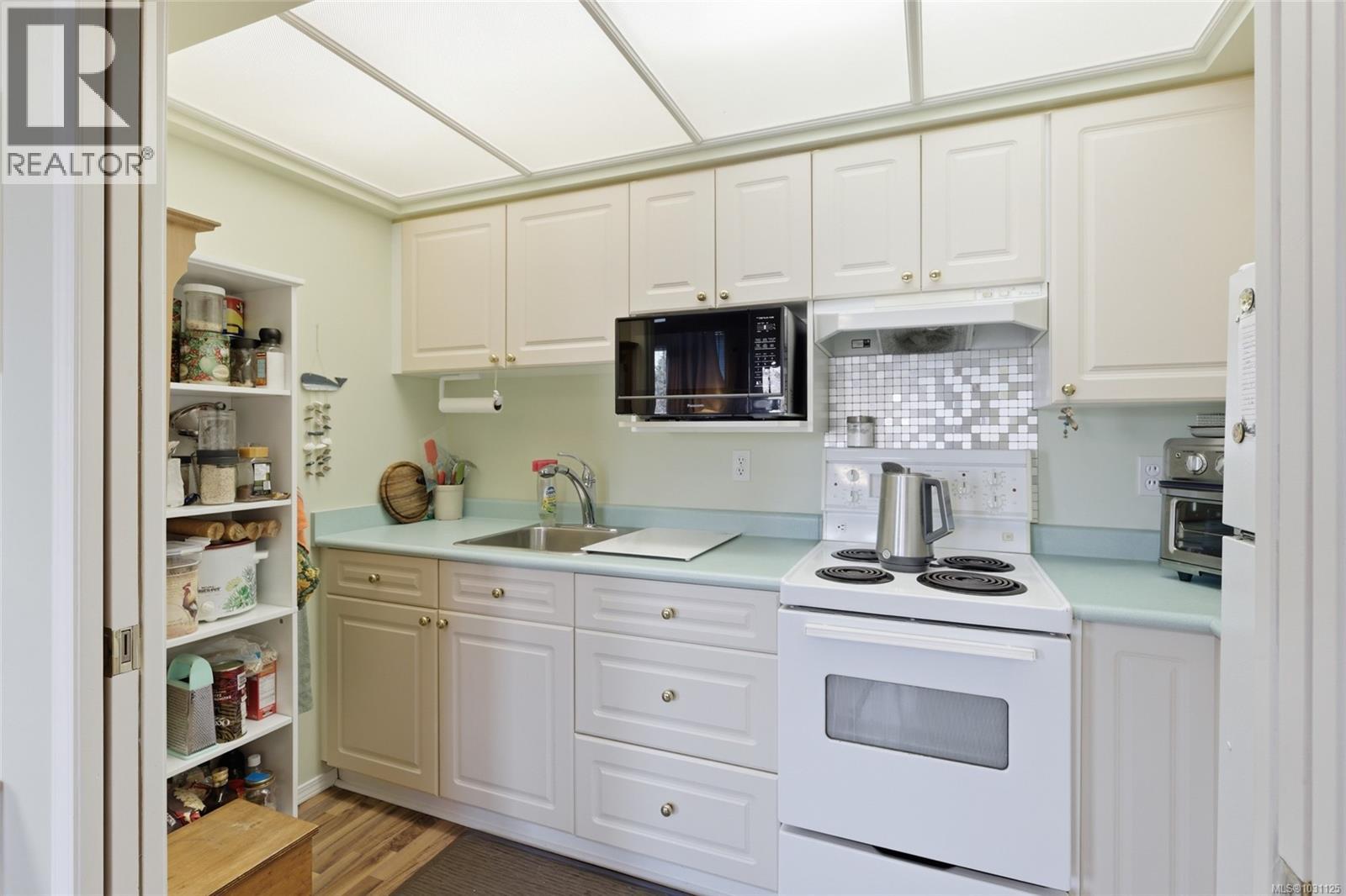 602 265 Mills St, Parksville