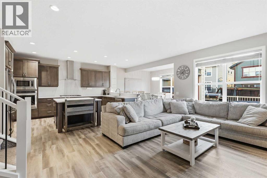 10 Riviera Place, Cochrane