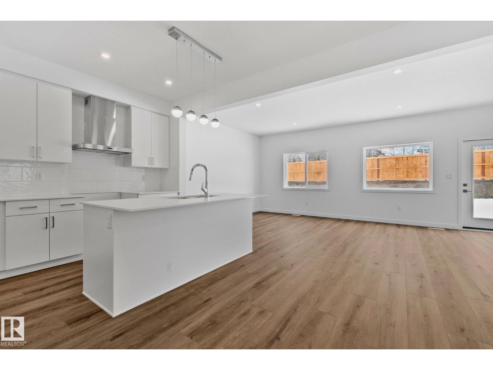 128 Royal Street, St. Albert