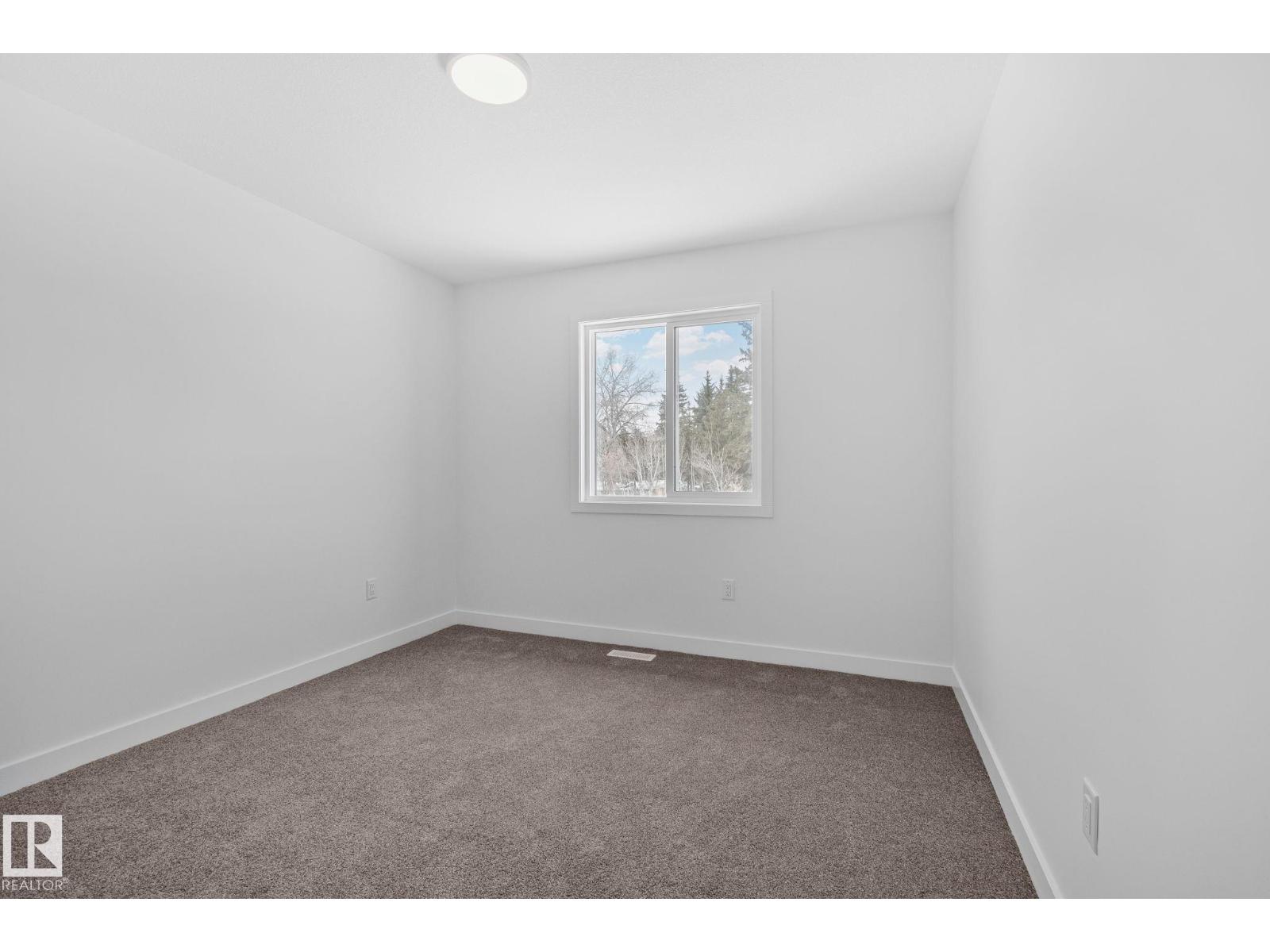 128 Royal Street, St. Albert