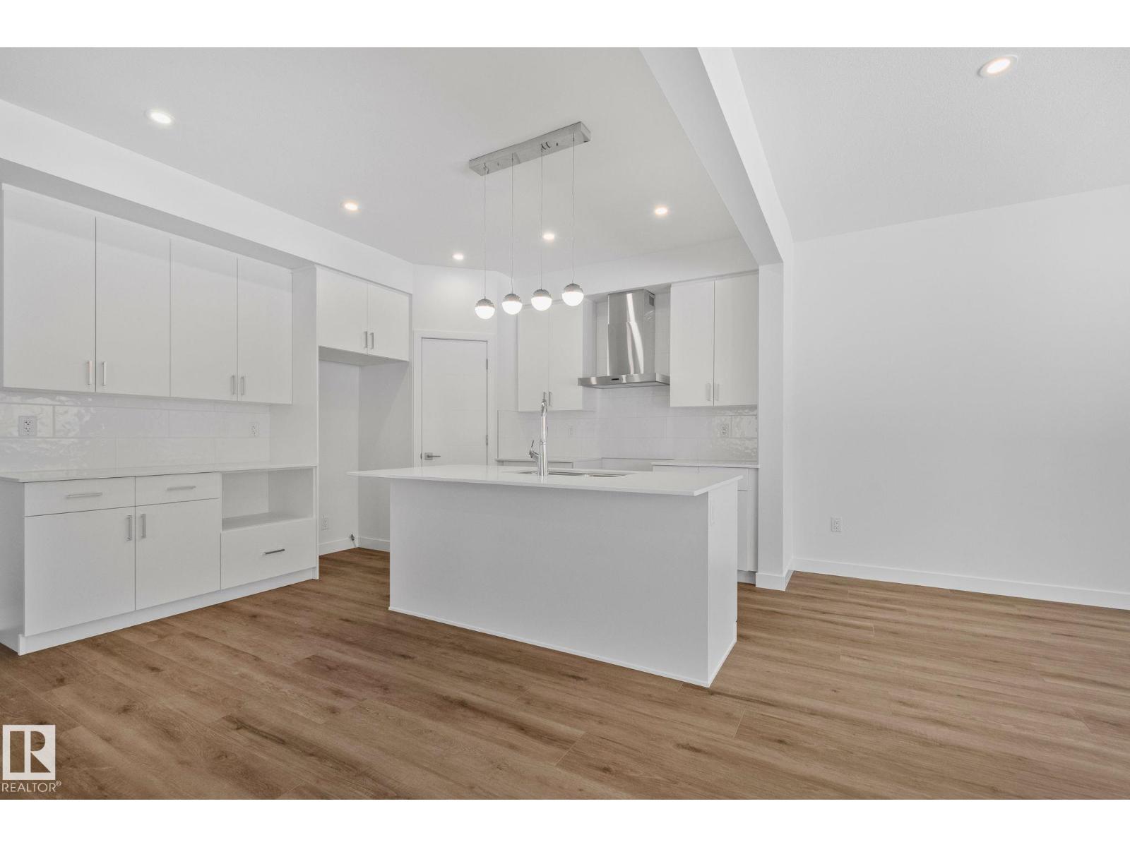 128 Royal Street, St. Albert