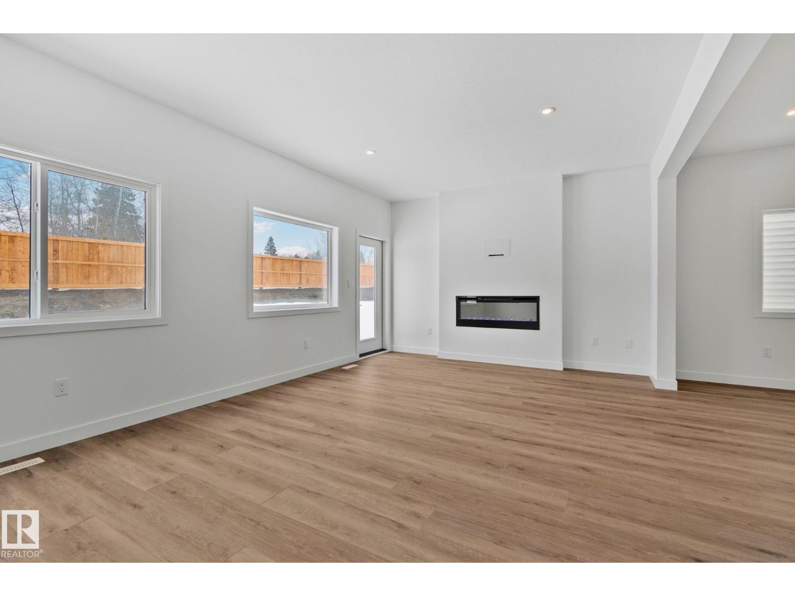 128 Royal Street, St. Albert