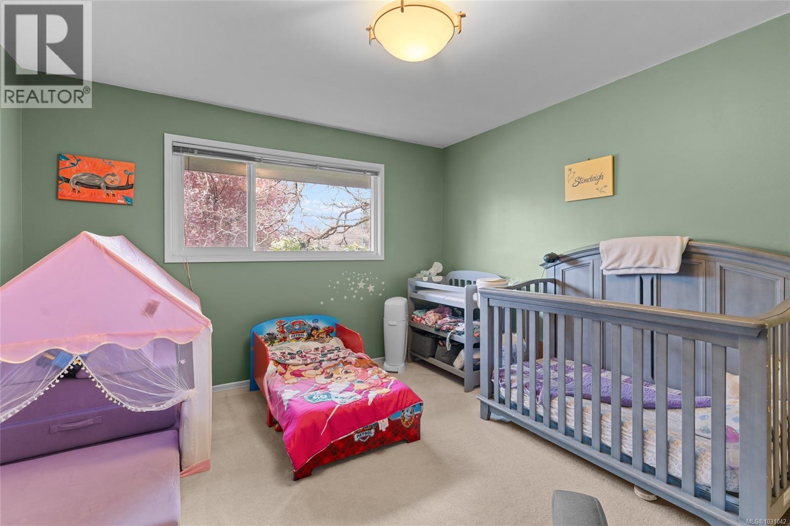  3223 Henderson Road, Oak Bay