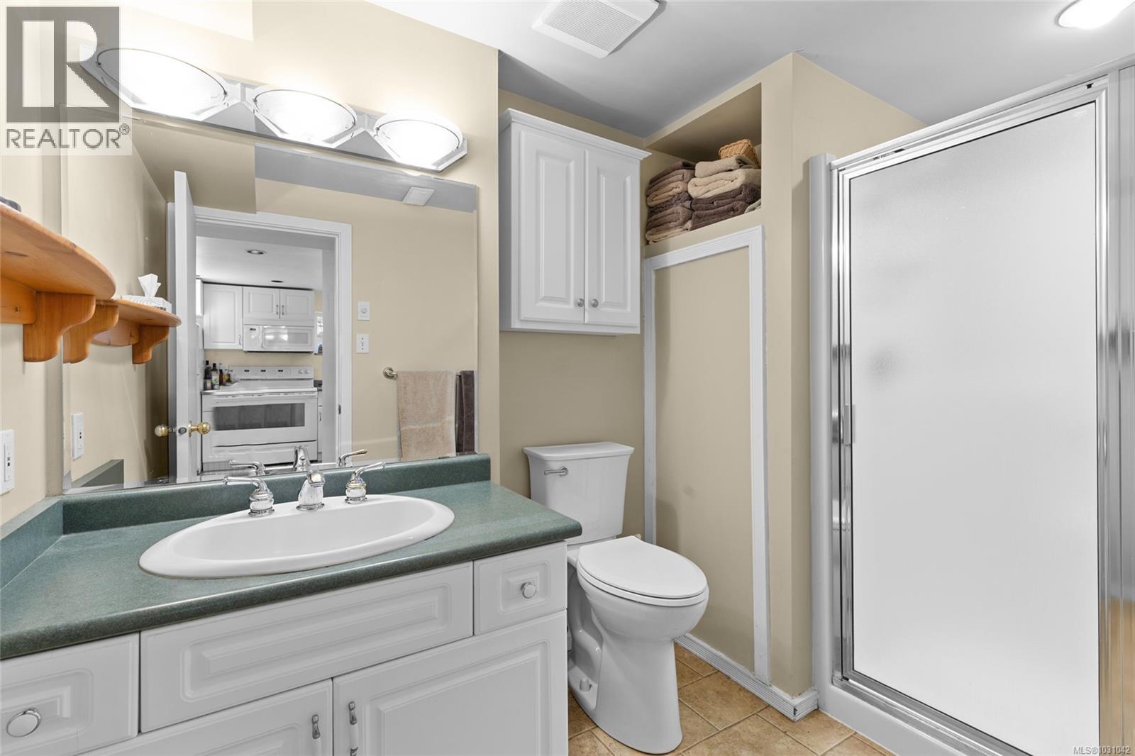  3223 Henderson Road, Oak Bay