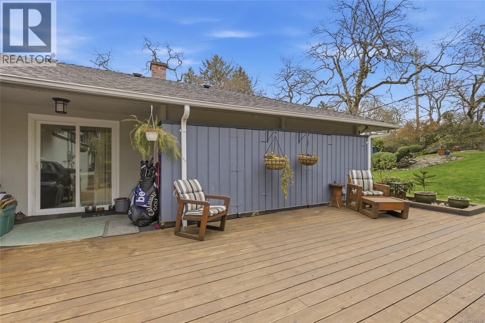  3223 Henderson Road, Oak Bay