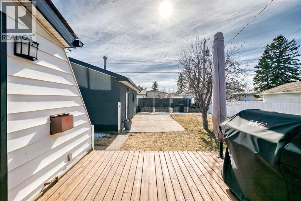 Single Family House Bungalow for Sale in  Allison Drive SE Acadia Calgary 