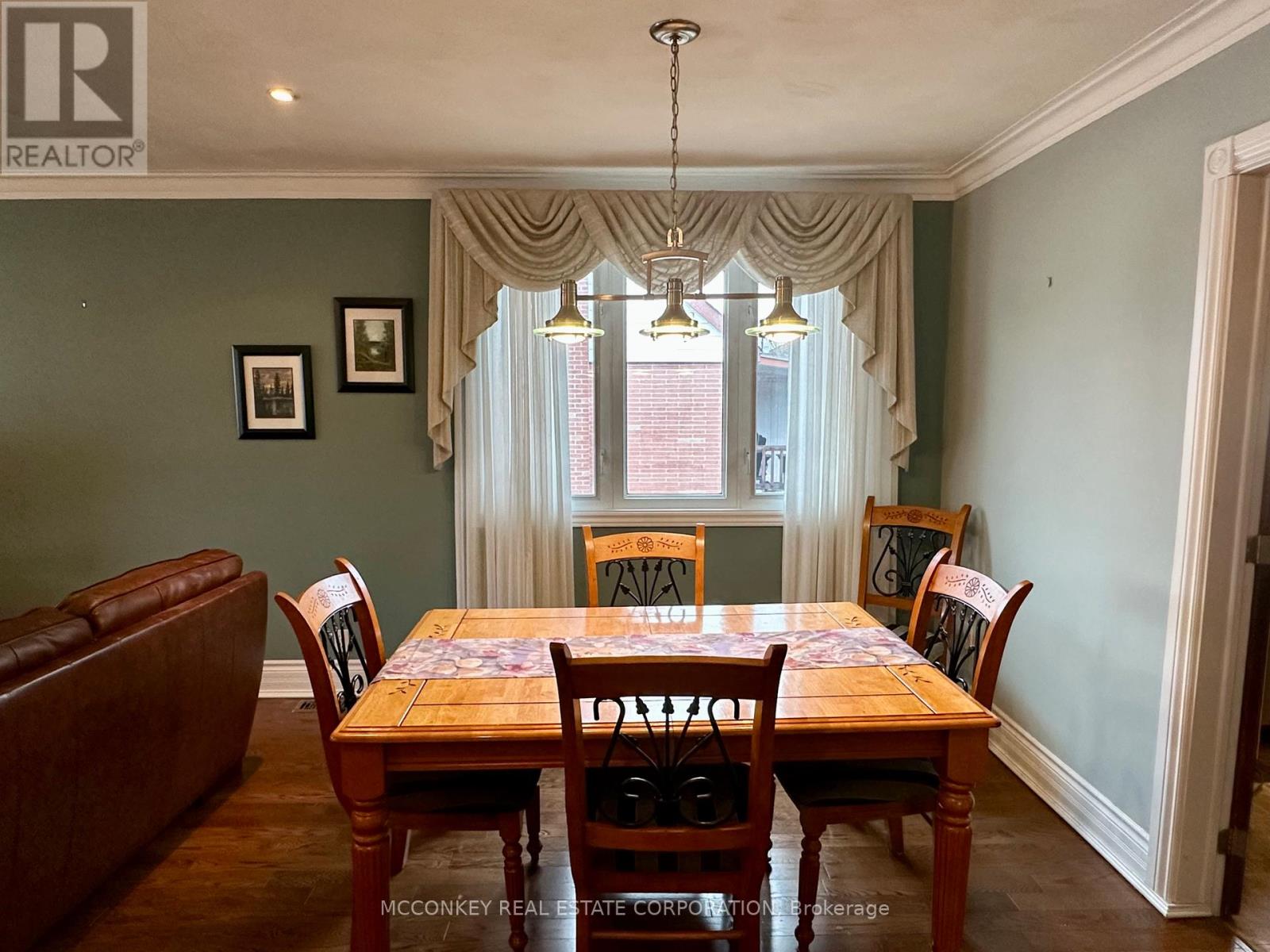 320 MCKELLAR STREET - 8